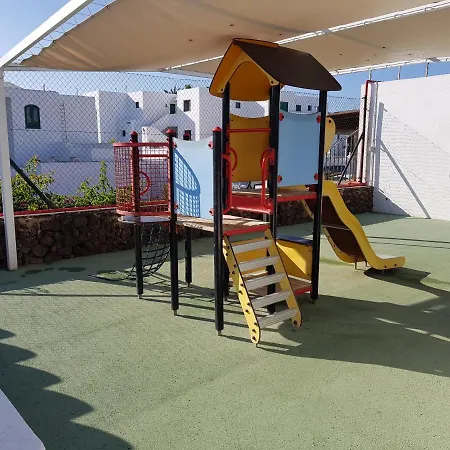 Avenue * פוארטו דל כרמן